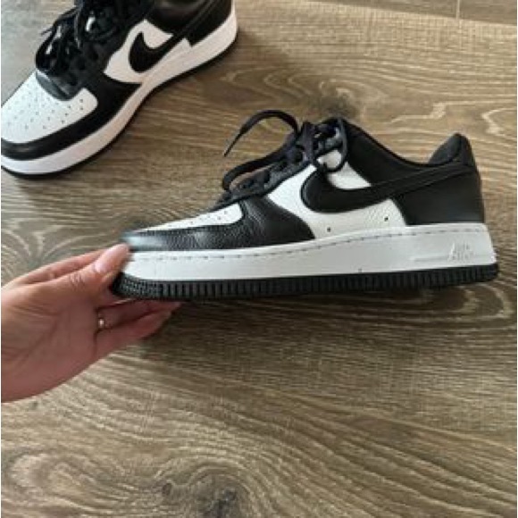 Black & White Nike Airforce 1 - Picture 2 of 4
